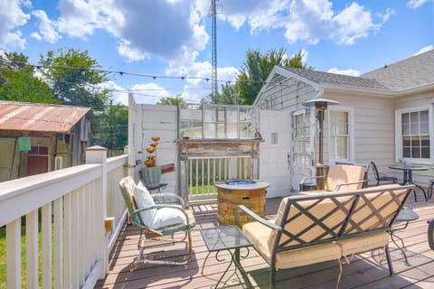 Walk Downtown Home with Yard in Clarksdale House in Clarksdale