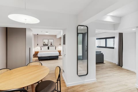 Bed, Dining area, Bedroom