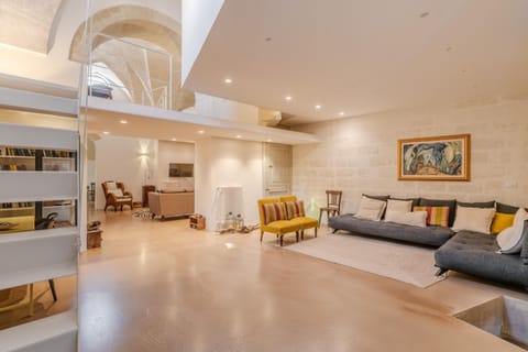 Property building, Living room