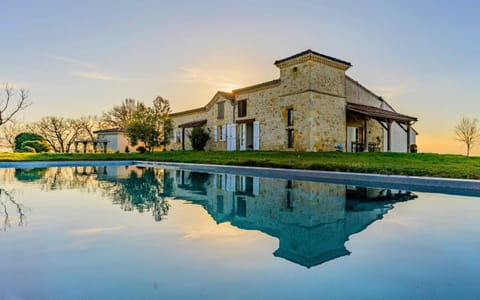 Property building, Pool view, Swimming pool