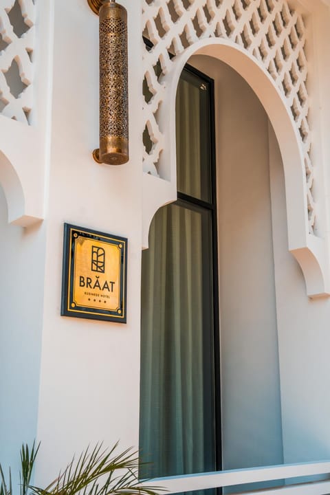 Facade/entrance, Property logo or sign, Logo/Certificate/Sign