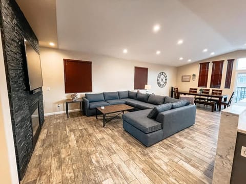 Coastal Retreat - Just Steps to the Beach House in Oceano