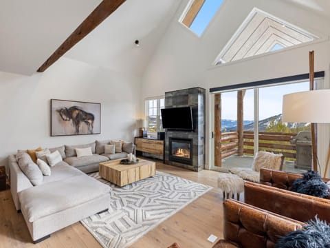 Saddle Ridge Townhome - Unit S1 House in Big Sky