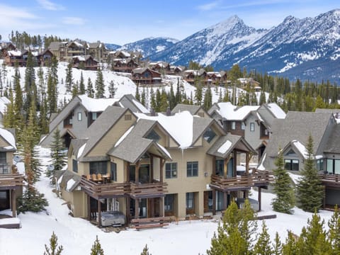 Saddle Ridge Townhome - Unit S1 House in Big Sky