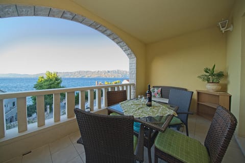 Lozna Apartment Apartment in Split-Dalmatia County