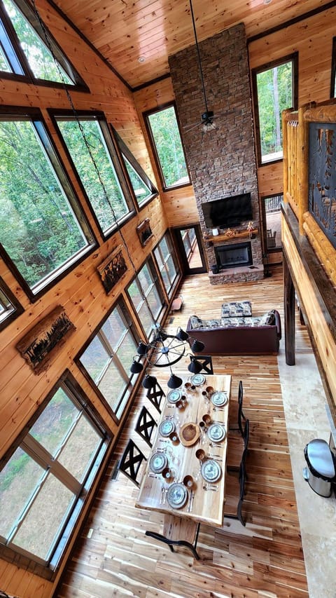 TV and multimedia, Living room, Dining area