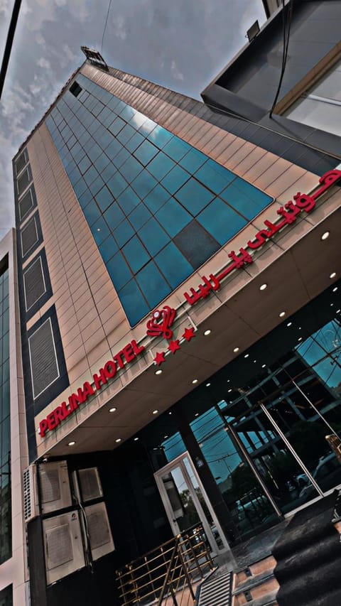 Property building, Day