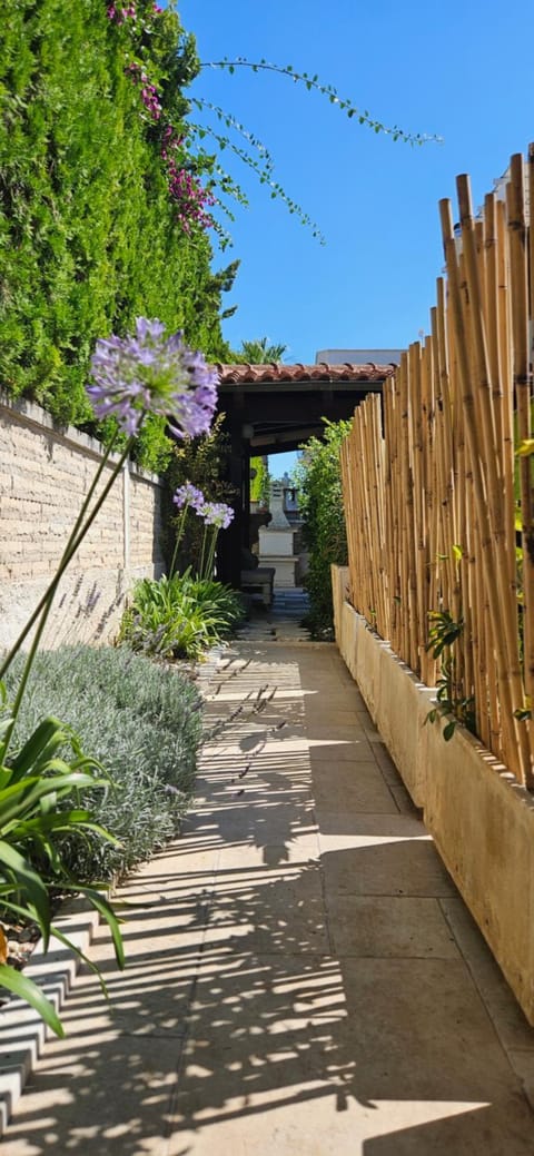 Garden, Garden view