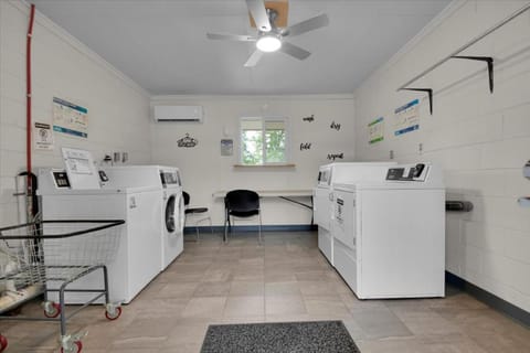 Rustic Cabin Getaway Cabin in Pigeon Forge