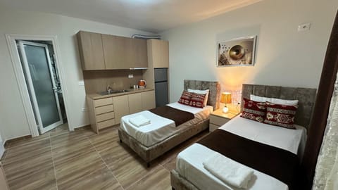 Bed, Kitchen or kitchenette, Photo of the whole room