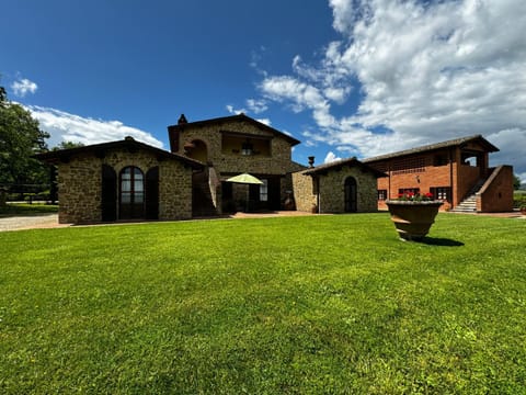Agriturismo LeGi Toscana Farm Stay in Tuscany
