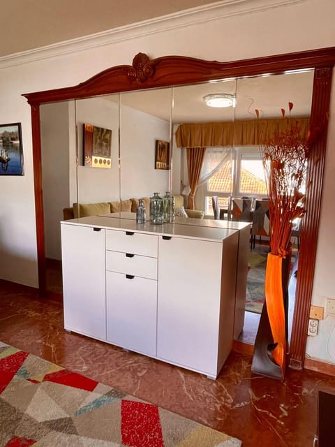 Amplitud y comodidad en Marín Centro Apartment in O Morrazo