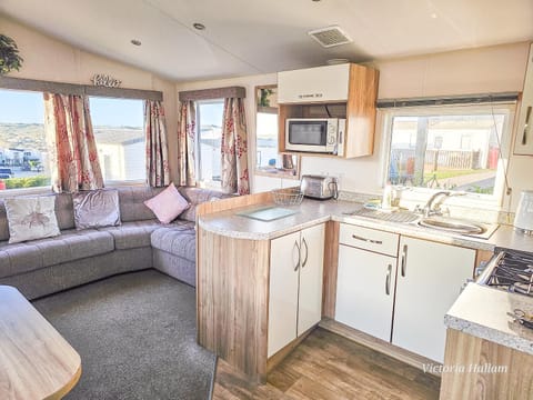 Summer Breeze Campground/
RV Resort in Perranporth