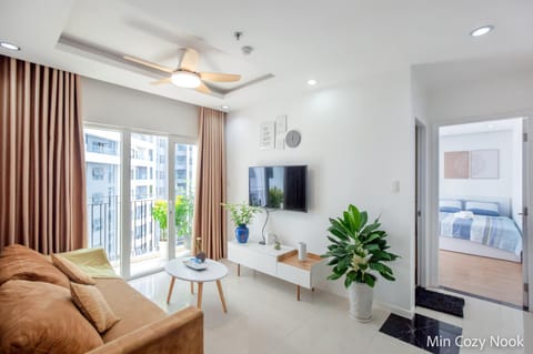 Communal lounge/ TV room, TV and multimedia, Living room, Photo of the whole room, Seating area