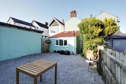 Newport House House in Newport