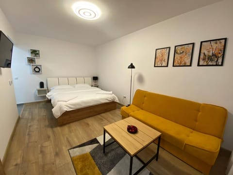Bedroom, flat iron
