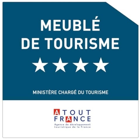 La Maison Bleue en Iroise - Randonnées GR34 - Plage 10 min à pieds - wifi, vélos VAE gratuits, jardin - Exposition plein Sud Apartment in Finistere