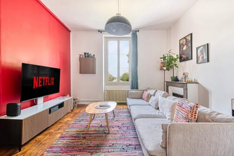 TV and multimedia, Living room, internet