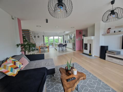 Kitchen or kitchenette, Living room, Dining area