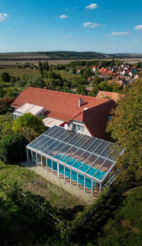 Property building, Bird's eye view