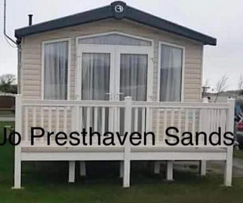 Presthaven Sands Holiday Park 3 and 2 Bed Caravans House in Llanasa