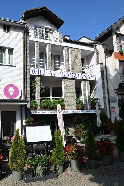 Property building, Restaurant/places to eat, Property logo or sign, Property logo or sign, Area and facilities, Area and facilities