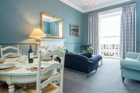 Harbour Heights Apartment in Wales