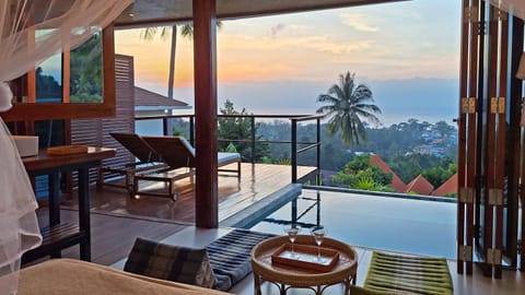 Patio, Natural landscape, View (from property/room), Balcony/Terrace, Living room, Mountain view, Pool view, Sea view, Swimming pool, sunbed