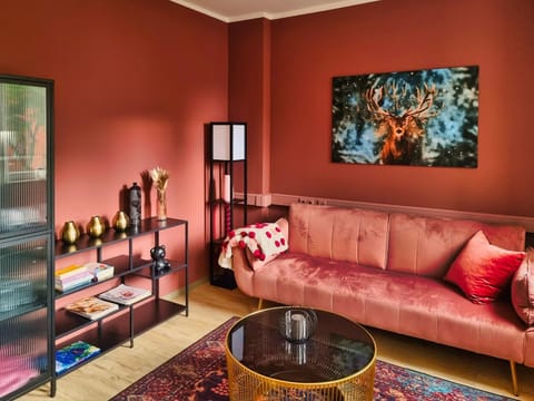 Living room, Seating area