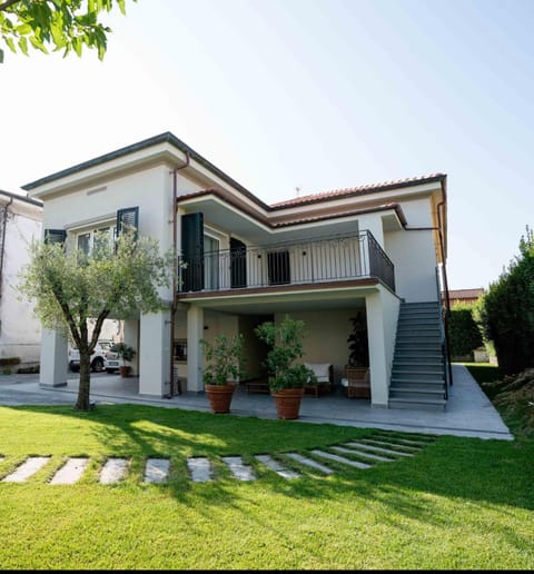 Casa Via Romana Apartment in Capannori