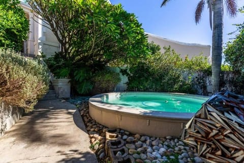 Garden, Swimming pool