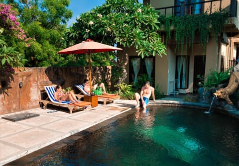 Swimming pool, group of guests