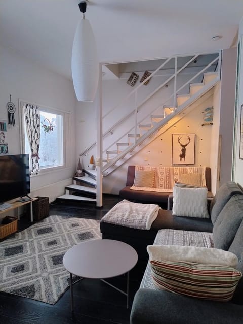 Kurjenkolo lovely home nearby Santa's village Apartment in Rovaniemi