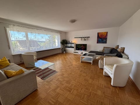 Für Handwerker und Gruppen- große Ferienwohnung mit Balkon und Terrasse Apartment in Villingen-Schwenningen
