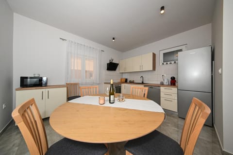 Apartman M Apartment in Zadar