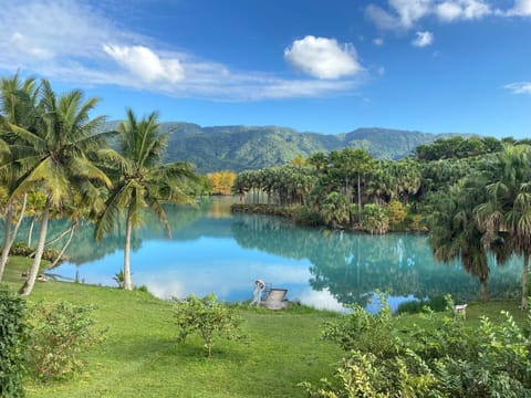 Natural landscape, Garden, Balcony/Terrace, Garden view, Lake view, Landmark view, Mountain view
