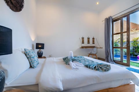 Villa Azure 1 - Private suite in shared Balinese pool villa near Echo Beach! Vacation rental in North Kuta