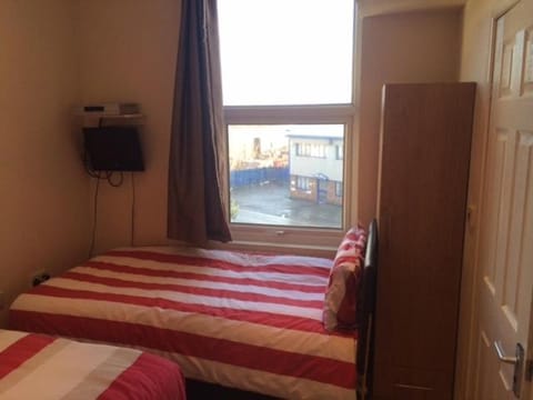 Day, Photo of the whole room