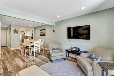 Coligny Villa 2 bd 2 & one half bath with pool-walk to beach 13CV House in North Forest Beach