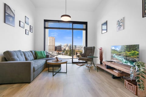 TV and multimedia, View (from property/room), Balcony/Terrace, Living room, Seating area, Evening entertainment