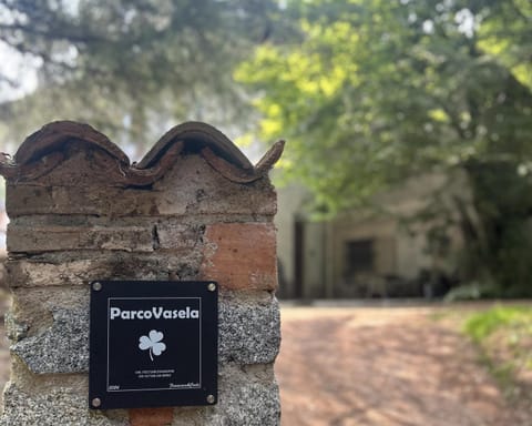 Facade/entrance, Garden