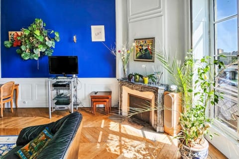 Le Quai Lassagne Apartment in Lyon