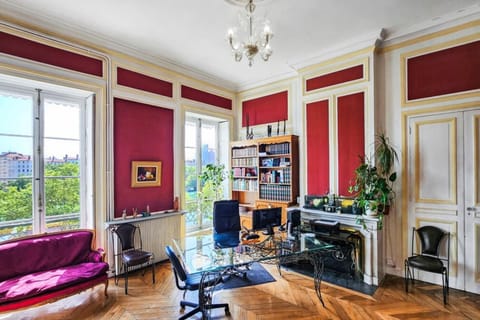 Le Quai Lassagne Apartment in Lyon