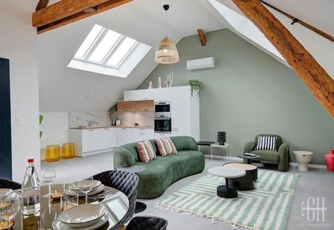 Kitchen or kitchenette, Living room, Dining area
