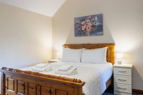 GuestReady - Cosy retreat in Chapelizod House in Dublin