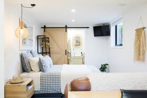 Coles on James Apartment in Devonport