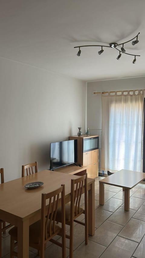 TV and multimedia, Living room, Dining area
