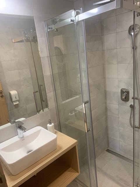 Garni hotel Vir Bed and Breakfast in Serbia