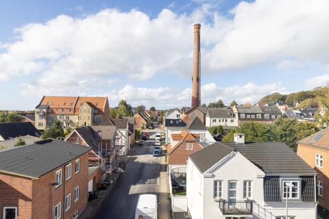 Neighbourhood, City view, Street view, Location