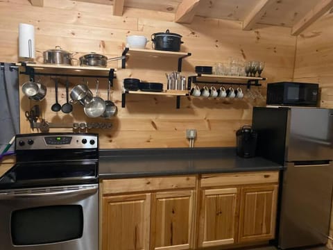 Timbers Cabin and acreage Cabin in Iowa